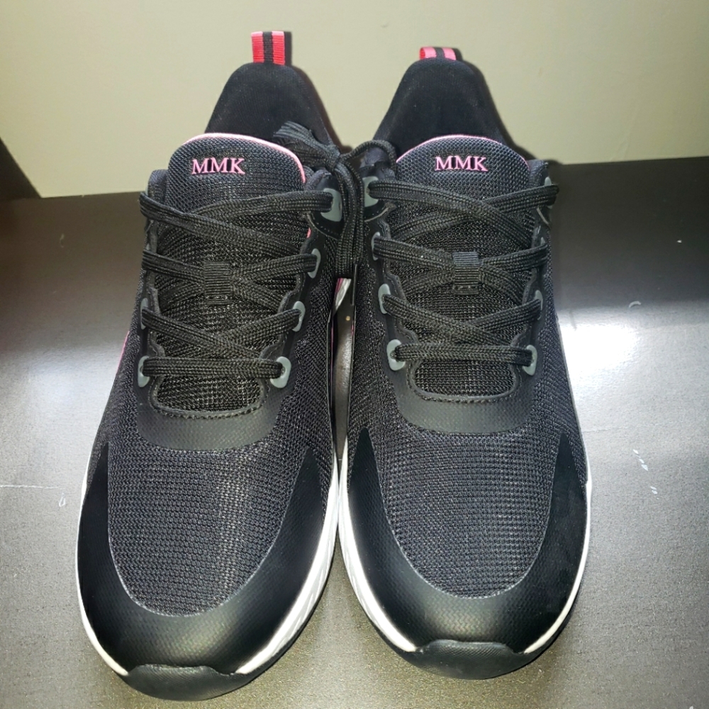 MMK women's running shoes